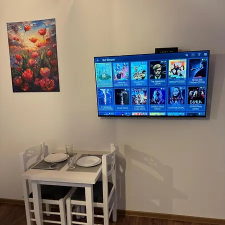 Airport Jelena Appartement *