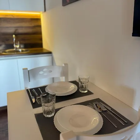 Apartamento Airport Jelena